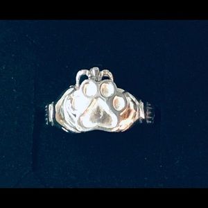 Size 8 Sterling Silver Claddagh Ring w/Puppy Paw®️